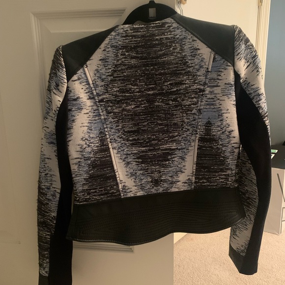 BCBG max jacket - Picture 2 of 6